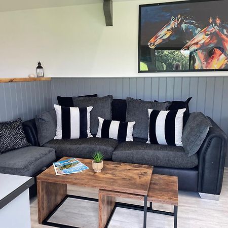 Wellsfield Farm Holiday Lodges Stirling Exteriér fotografie