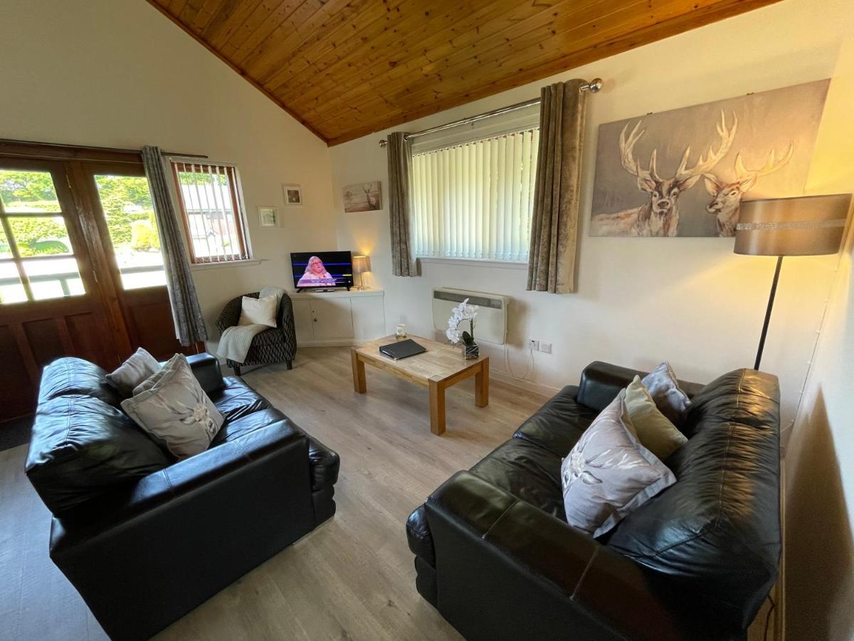 Wellsfield Farm Holiday Lodges Stirling Exteriér fotografie