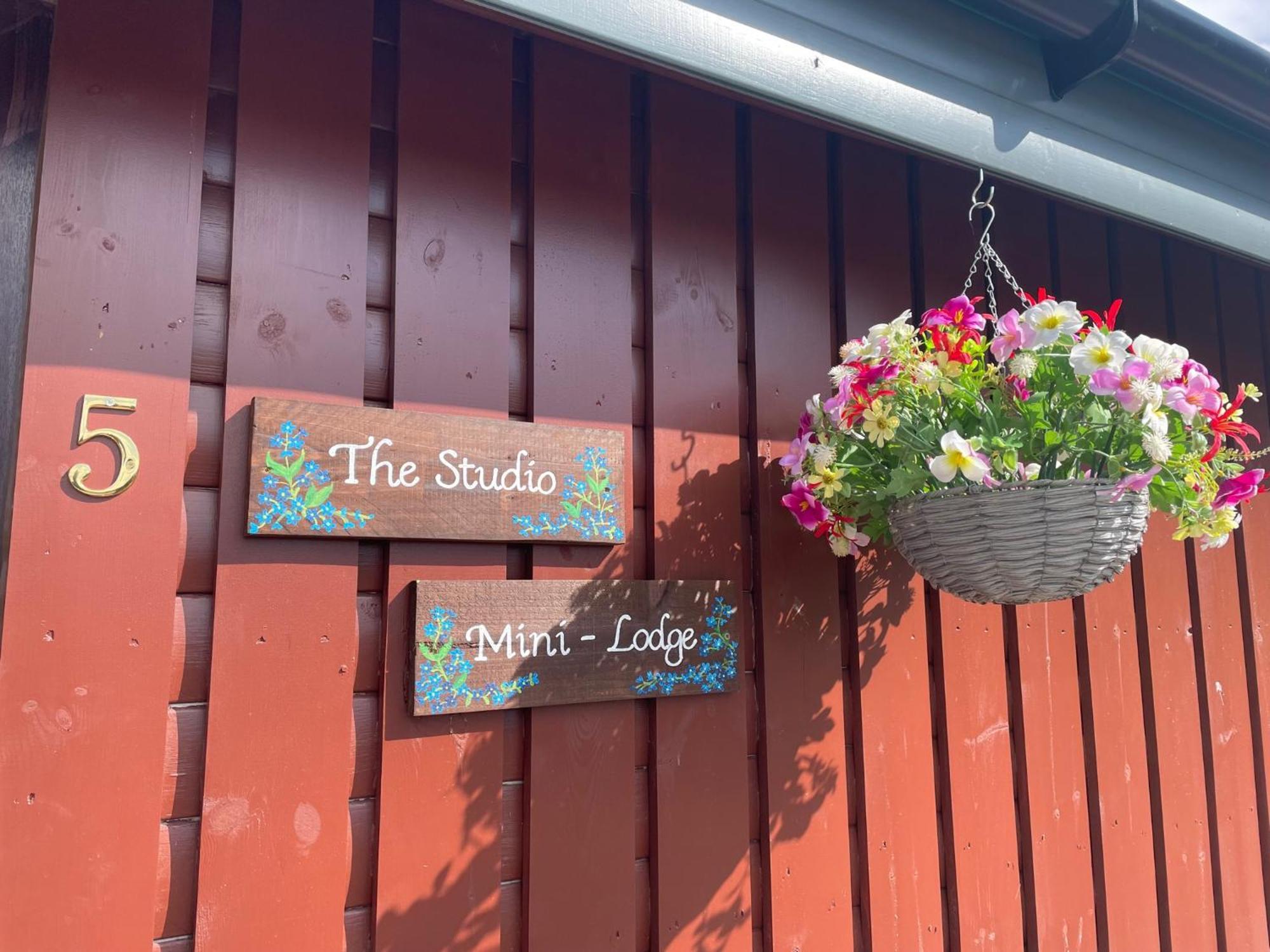 Wellsfield Farm Holiday Lodges Stirling Exteriér fotografie